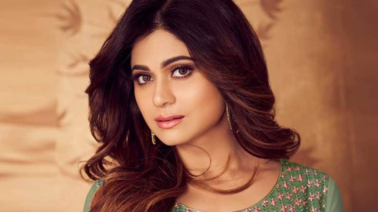 বিশেষ একটি রোগে আক্রান্ত তিনি, বিগ বস-এ গিয়ে জানালেন শমিতা!