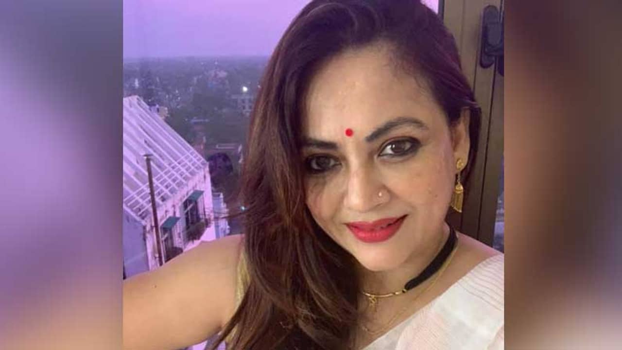 হতাশ হলে কী ভাবে তা থেকে বেরিয়ে আসেন শ্রীলেখা মিত্র?