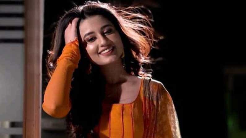 চার বছর পর কোন প্রিয় মানুষের সঙ্গে দেখা হওয়ায় লজ্জা পেলেন স্বস্তিকা? চার বছর পর কোন প্রিয় মানুষের সঙ্গে দেখা হওয়ায় লজ্জা পেলেন স্বস্তিকা?