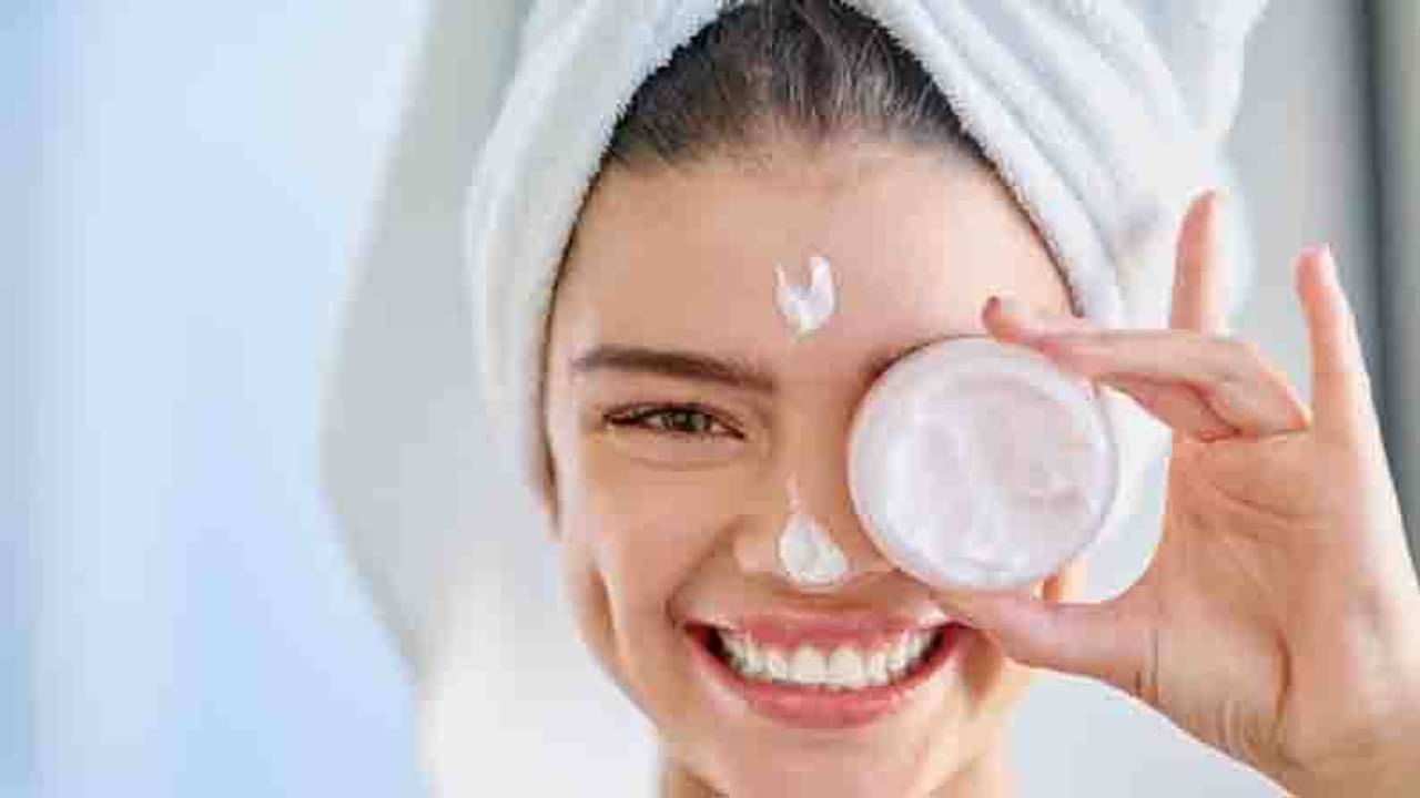 থাইরয়েডের কারণে হারিয়েছেন ত্বকের জেল্লা, কী করে ফিরে পাবেন দেখুন