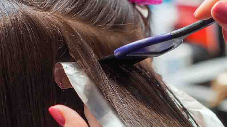 Hair care: পার্মানেন্ট স্ট্রেটনিংয়ের কারণে চুল পড়ছে খুব; জানুন চুলকে রক্ষা করার নিয়ম