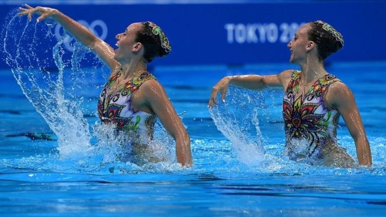 israel swimmers aaja nachle video