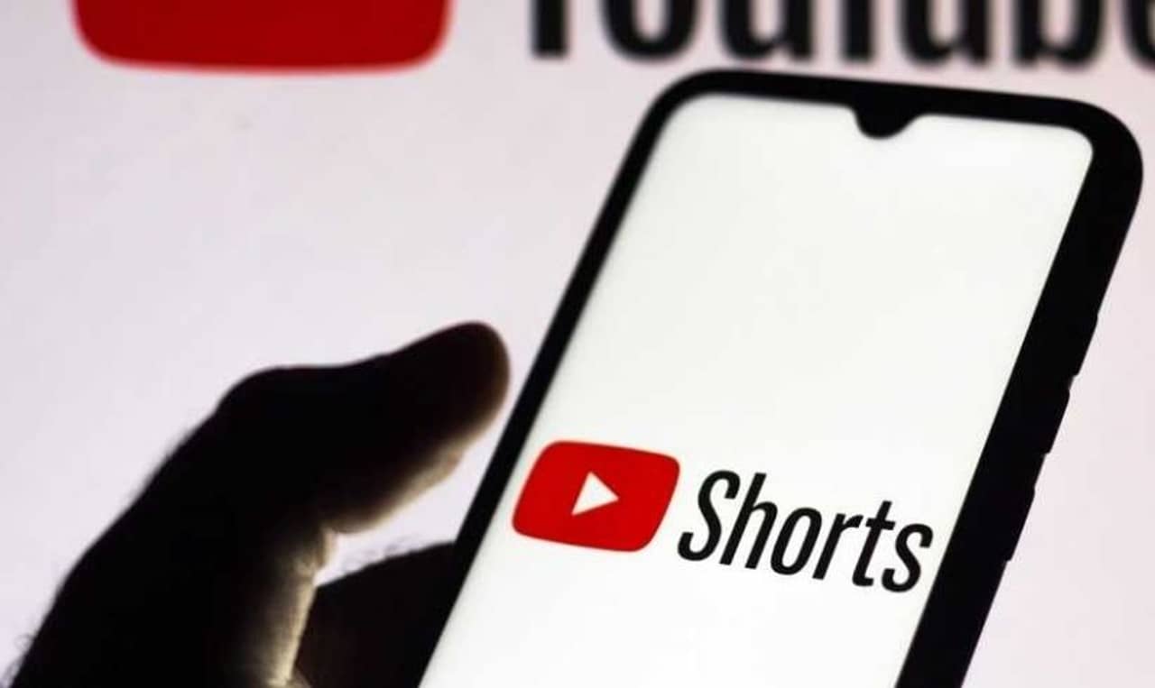 YT Shorts Videos: সুখবর! ইউটিউব শর্টসে ভিডিয়ো শেয়ার করলেই মিলবে লক্ষাধিক টাকা!