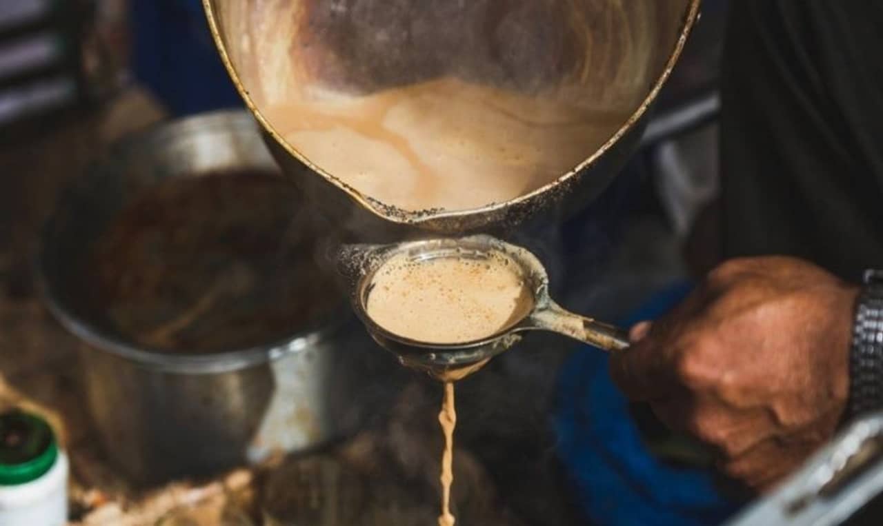 Viral: কলকাতার কিশোর-কন্ঠী চাওয়ালার কীর্তিতে মুগ্ধ নেটপাড়া! ভিডিয়ো দেখলে মন গলবে আপনারও