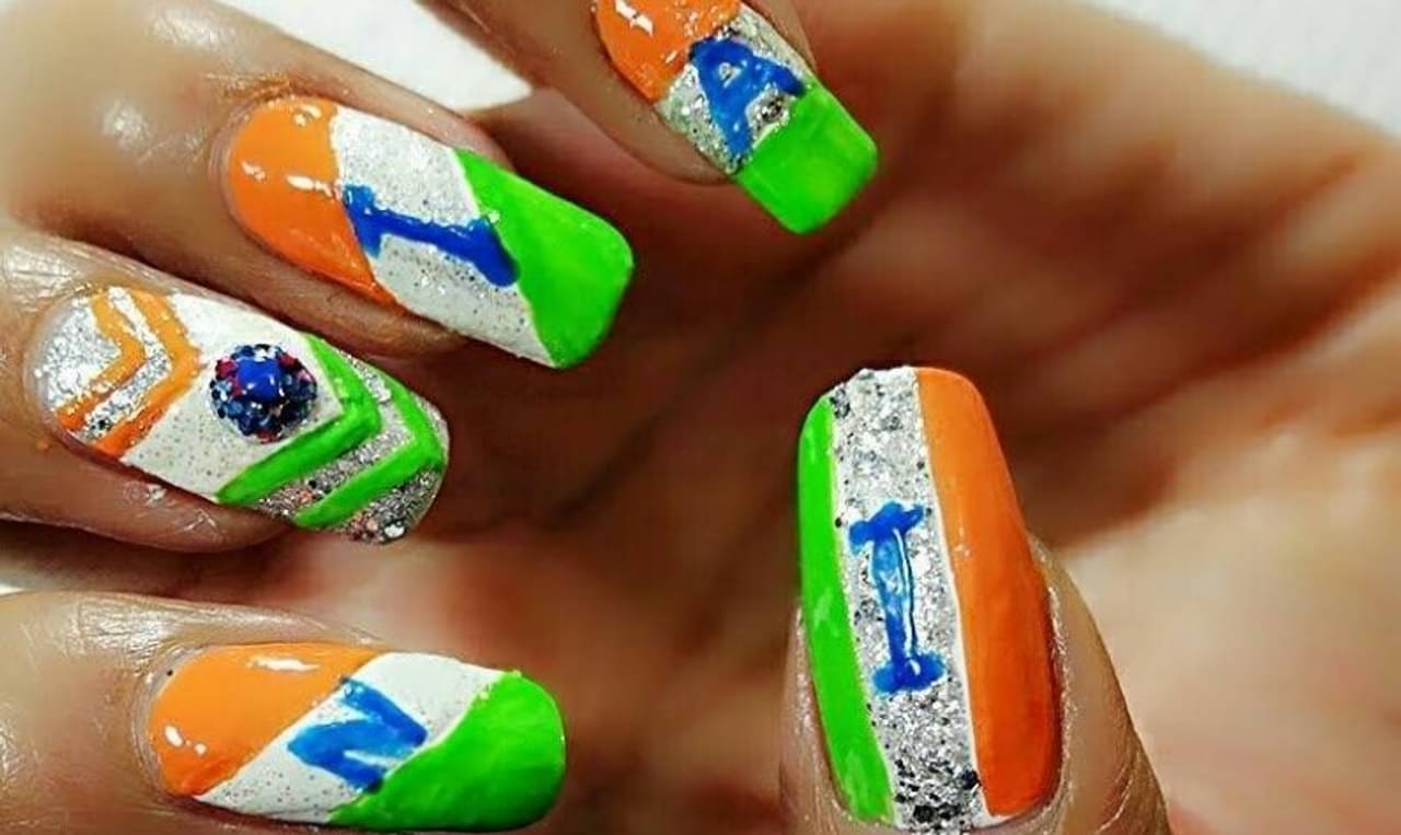 তেরঙ্গার রঙে কেমন হবে নেল আর্ট ডিজাইন, ছবিতে দেখুন...