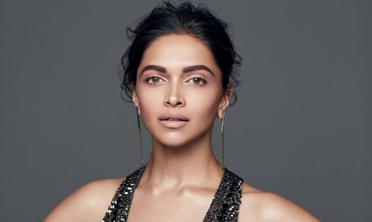 দীপিকার মতো মসৃণ ও উজ্জ্বল ত্বক পেতে সপ্তাহে ২ বার এই ম্যাজিক ফেসমাস্ক লাগান, তফাতটা বুঝতে পারবেন