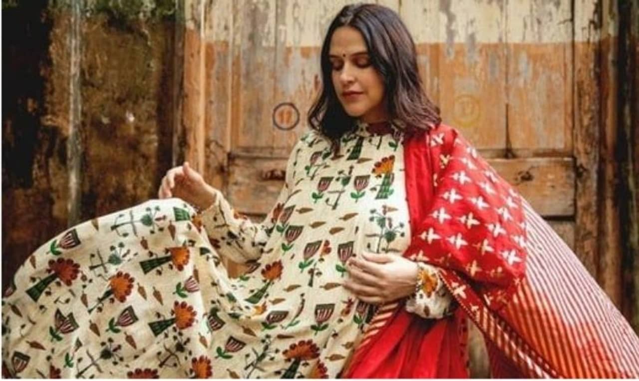 Neha Dhupia in Anarkali: রাজস্থানী প্রিন্ট আনারকলিতে নয়া চমক প্রেগন্যান্ট নেহার!