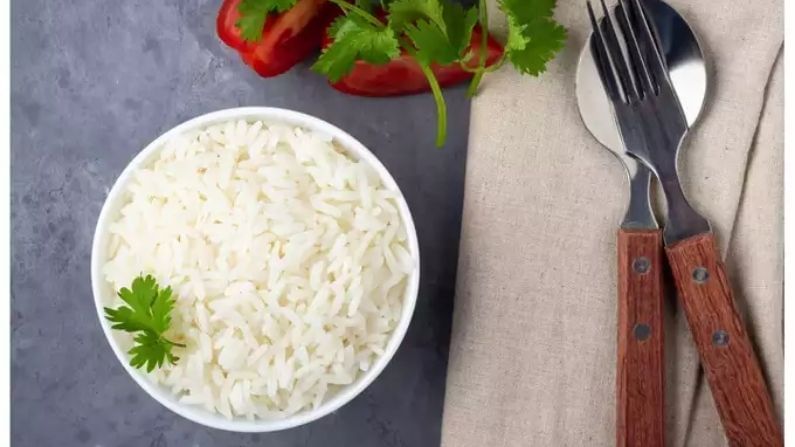 Tip to Eat White Rice: এই পদ্ধতিগুলি মেনে সাদা ভাত খান আর সঙ্গে ওজনও কমিয়ে ফেলুন