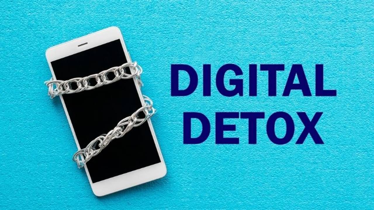 Digital Detox: টেকনোলজি থেকে ব্রেক নেওয়া আপনার স্বাস্থ্যের জন্য কতটা ভাল হতে পারে?