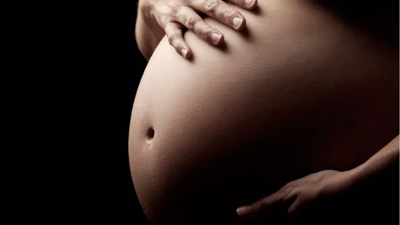 Pregnancy TIps: গর্ভাবস্থায় ঘন ঘন পেট ফুলে যাওয়া কমানোর সহজ উপায়গুলি জেনে নিন