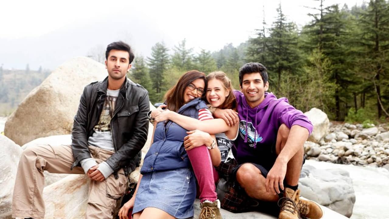 Friendship Day: বন্ধুত্বে দিবসে বন্ধুদের সঙ্গে বেড়াতে যাওয়ার প্ল্যান করে ফেলুন এই জায়গাগুলিতে..