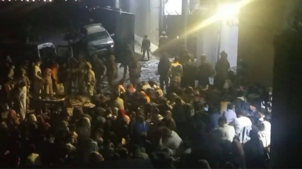 চোখ খুলে দেখলাম আকাশ থেকে খসে পড়ছে ছিন্নভিন্ন দেহ, নরকদর্শনের অভিজ্ঞতা প্রত্যক্ষদর্শীর