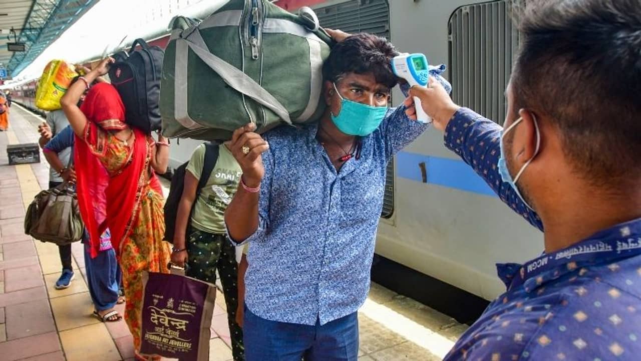 রাজ্যে ফের উর্ধ্বমুখী সংক্রমণ, রবিবার থেকে কি স্বাধীনতা উপভোগ করতে পারবে মহারাষ্ট্রবাসী?