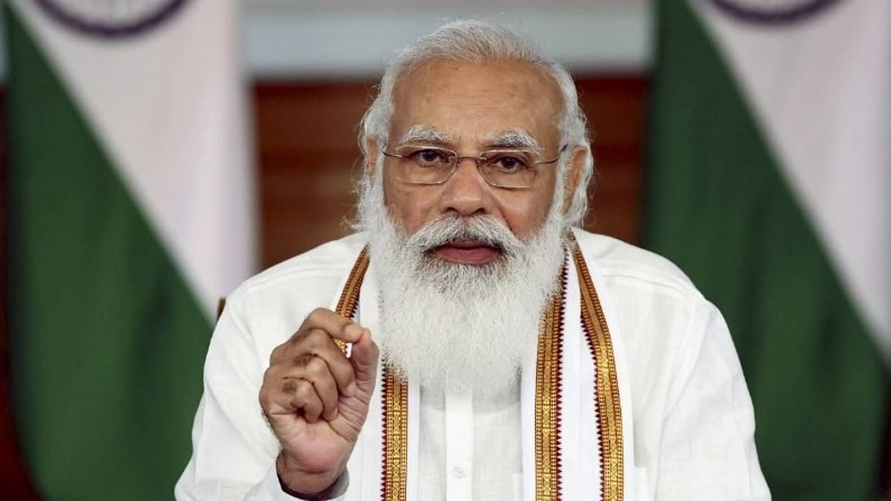 ৩ দিনেই ছক কষে ফেলা হবে আগামী ৩ বছরের, মন্ত্রিসভার ম্যারাথন বৈঠকের ডাক প্রধানমন্ত্রীর