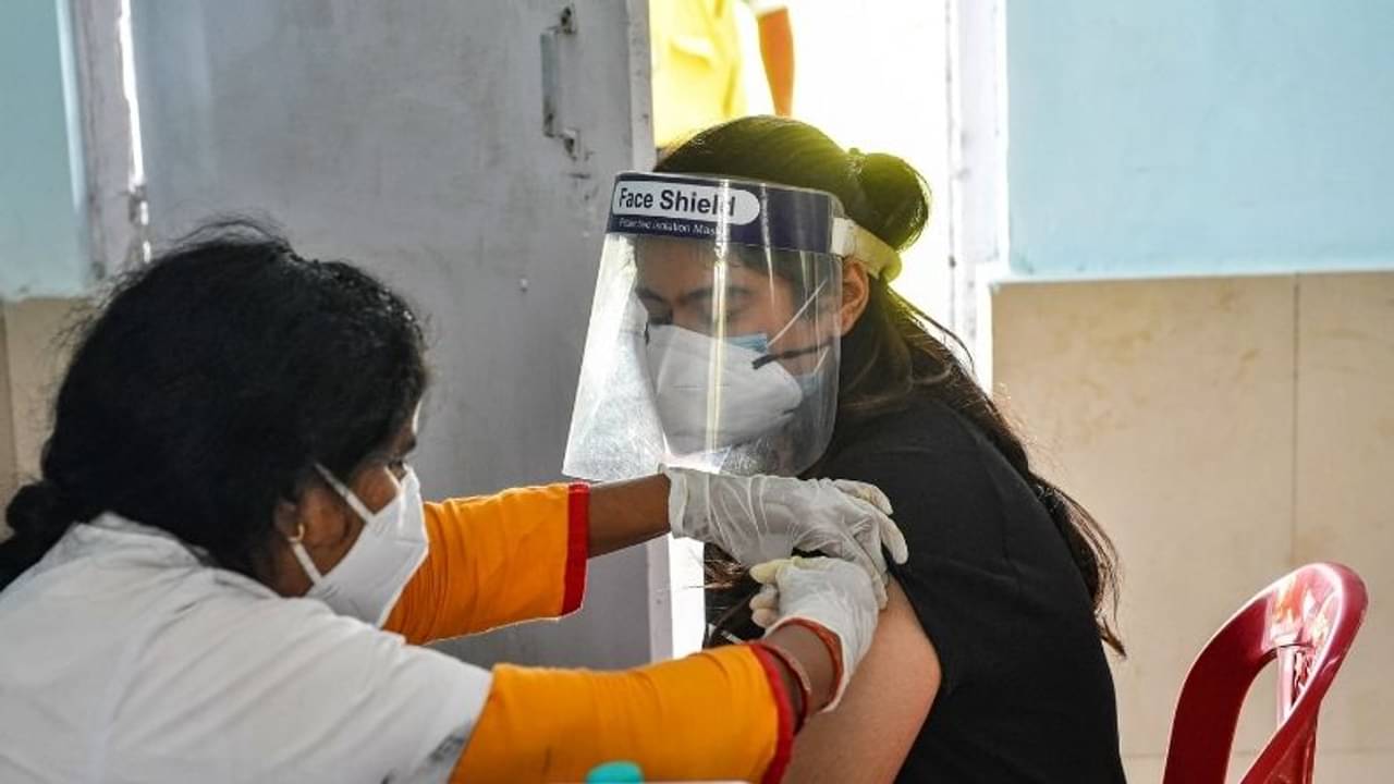 ১০০ শতাংশ প্রাপ্তবয়স্কদের টিকা দিয়ে নজির এই রাজ্যের, টিকাপ্রাপকদের সঙ্গে কথা বলবেন নমো