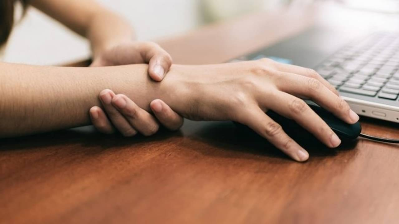 Nerve Problems: স্নায়ু দুর্বলতা থেকে নিজেকে সুরক্ষিত রাখতে এই বিষয়গুলির ওপর নজর দিন