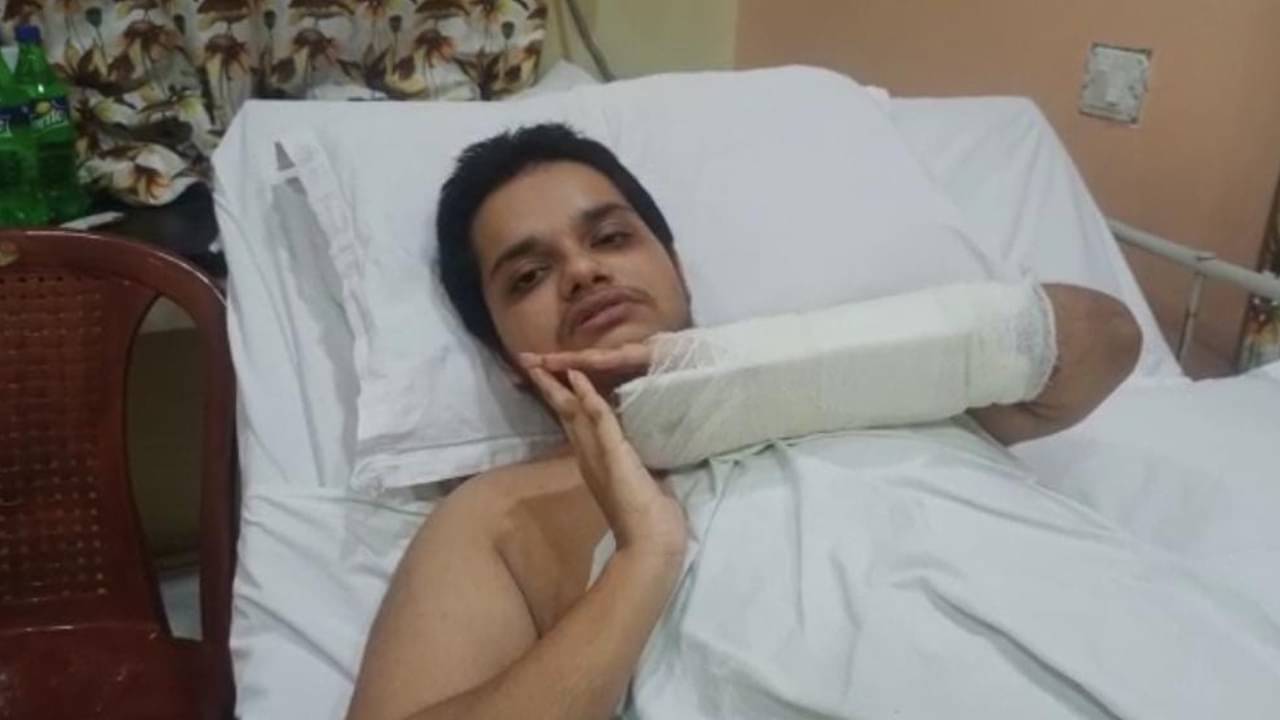 Transgender: মরদ হয়েছিস, মরদের মত থাক, হাসপাতালে স্বাস্থ্যকর্মীদের হাতে নিগৃহীত রূপান্তরকামী যুবক!