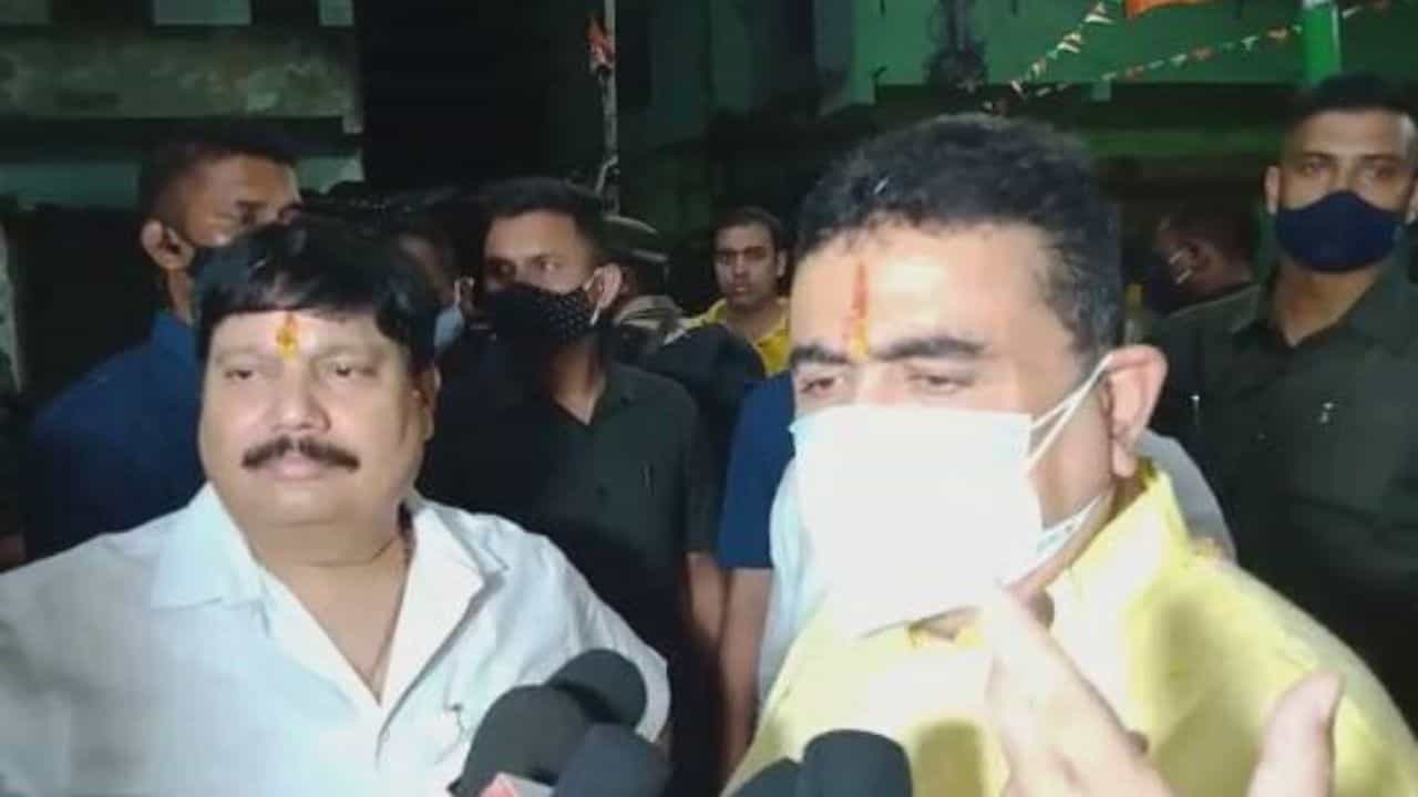 অর্জুনের বাড়িতে বোমাবাজি, তদন্ত করুক NIA, দাবি শুভেন্দুর অর্জুনের বাড়িতে বোমাবাজি, তদন্ত করুক NIA, দাবি শুভেন্দুর
