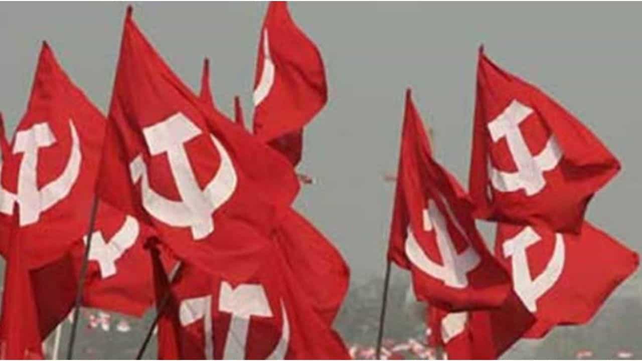 CPIM: পুরভোটেও বাম-কংগ্রেস জোট? সিপিএমের অন্দরে ব্যাপক তরজা CPIM: পুরভোটেও বাম-কংগ্রেস জোট? সিপিএমের অন্দরে ব্যাপক তরজা