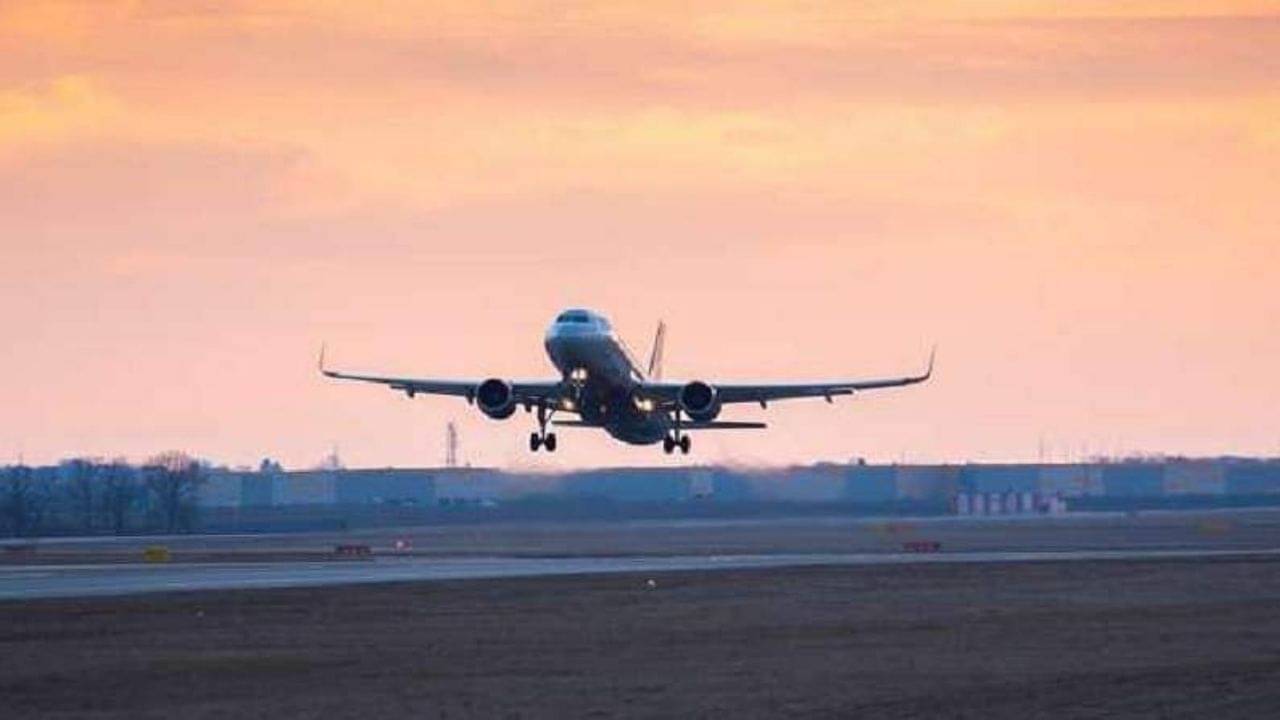 Srinagar-Sharjah flight: কোনও বদল নেই পাকিস্তানের! বিমান চালাতে কূটনৈতিক স্তরে কথাবার্তা চালাচ্ছে ভারত