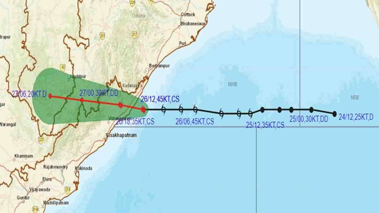 Cyclone Gulab: বর্ষার ব্যতিক্রমী ঘূর্ণিঝড়ের তালিকায় নাম গুলাবের, লম্বা সফরেই ভাঙল ছক