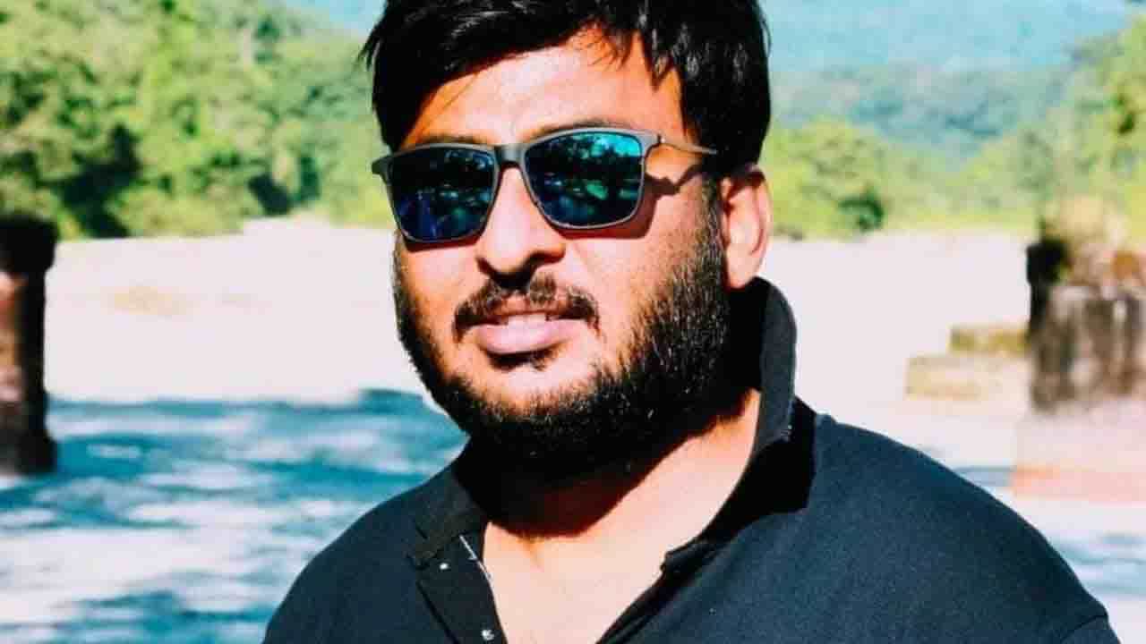 Dinhata: 'গৌরী লঙ্কেশের মতো অবস্থা হবে', TV9-এর চিত্র সাংবাদিককে হুমকি উদয়ন-ভাইপোর! Dinhata: 'গৌরী লঙ্কেশের মতো অবস্থা হবে', TV9-এর চিত্র সাংবাদিককে হুমকি উদয়ন-ভাইপোর!