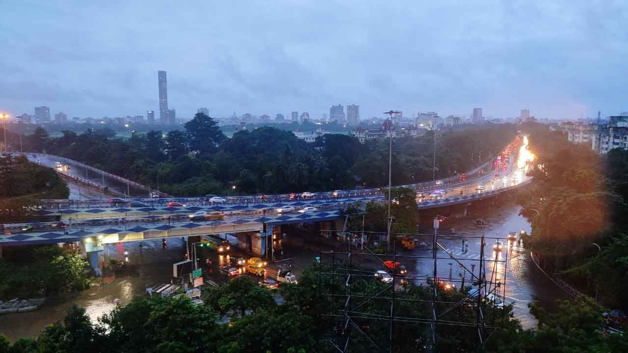 Weather Update: দুর্যোগ বাড়ছে কলকাতা-সহ এই তিন জেলায়! নিম্নচাপের পিছনেই আরেক বিপদের হাতছানি