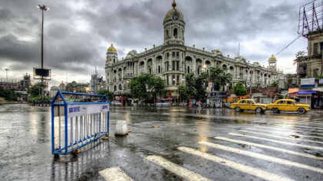 Weather Update: সপ্তাহের শুরুতে শীতের আমেজেও মিলতে পারে বৃষ্টি, কাজে বেরলে সঙ্গে রাখুন ছাতা...