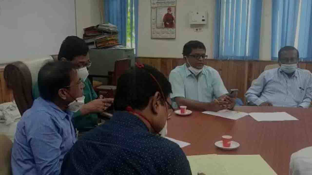 Unknown Fever: বড়দের থেকেই RSV ভাইরাসে আক্রান্ত হচ্ছে শিশুরা, দাবি জনস্বাস্থ্য আধিকারিকের