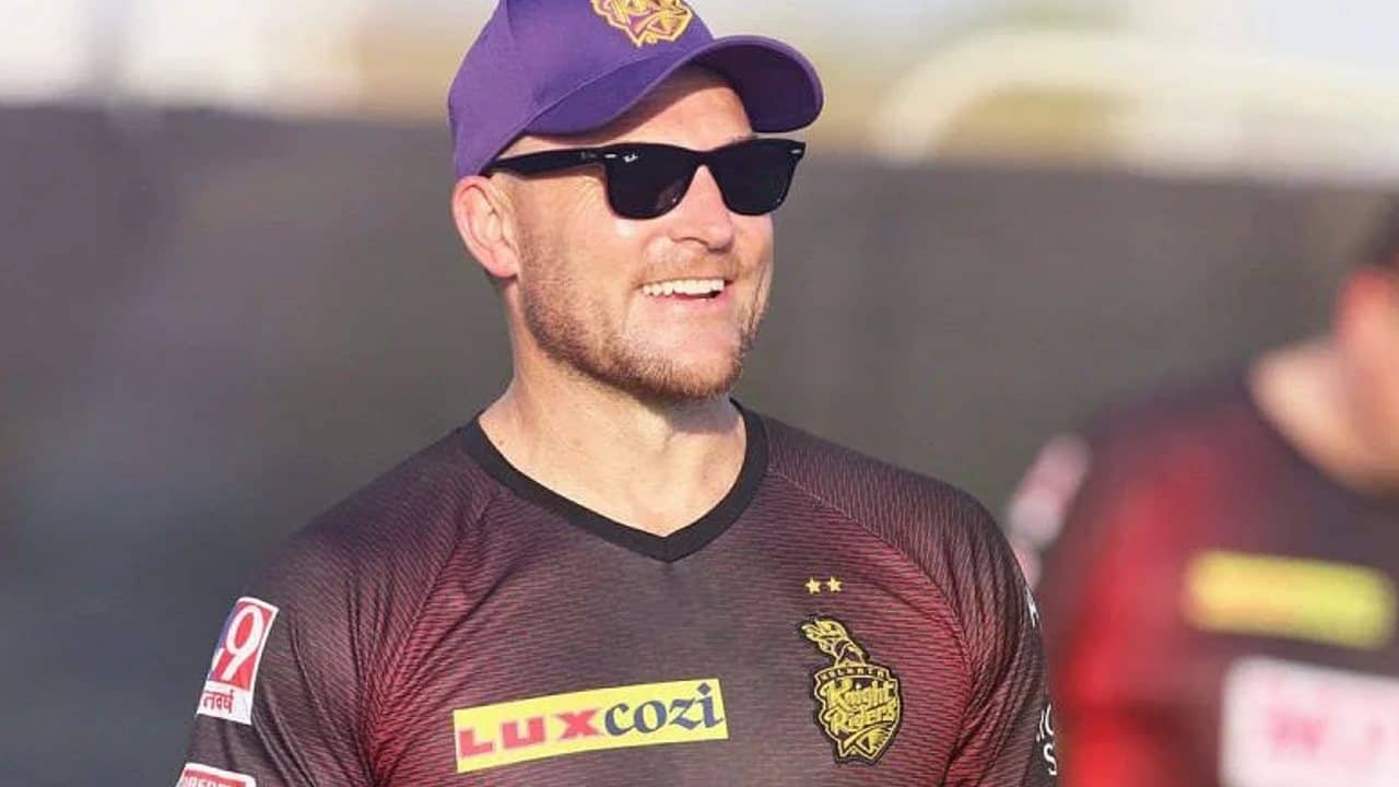 IPL 2021: করোনার থাবায় ভয় পেয়ে গিয়েছিলাম: ম্যাকালাম