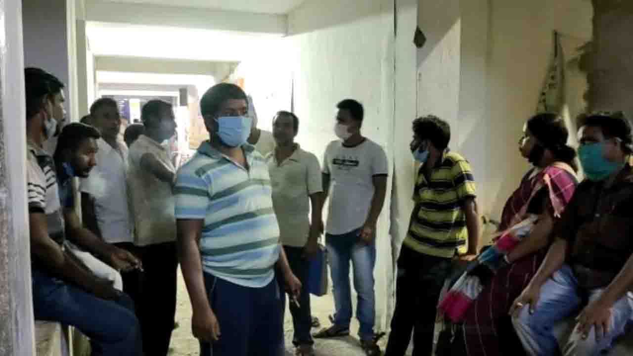 Nadia Hospital: ওষুধ খাওয়ানোর কিছুক্ষণ পরই শেষ গর্ভের সন্তান! আঙুল উঠছে চিকিৎসকের বিরুদ্ধে