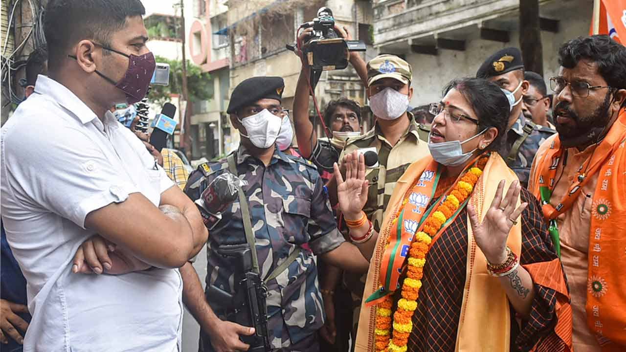 Bhabanipur By-Election: মমতা-অভিষেকের পাড়ায় প্রিয়াঙ্কার প্রচারে বাধা, কমিশনকে চিঠি দিয়ে নালিশ বিজেপির