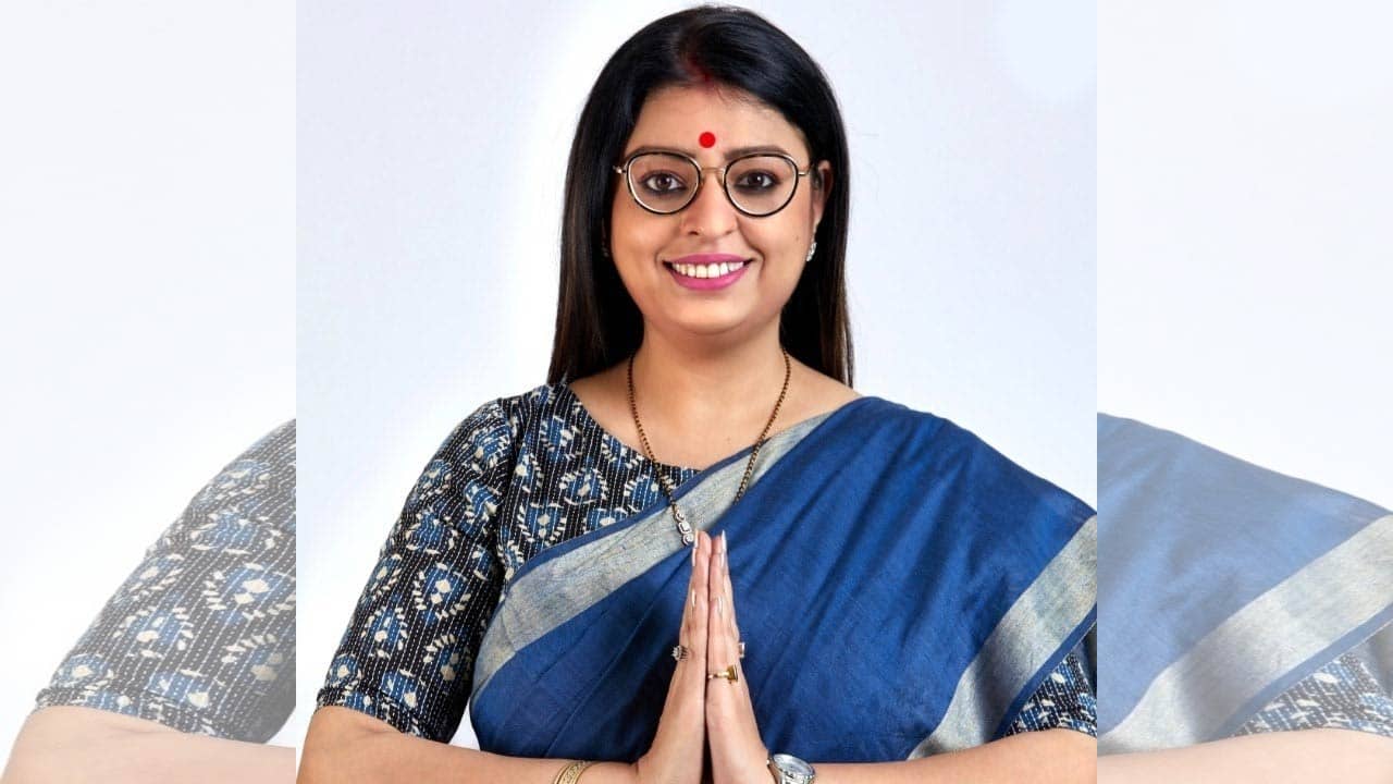 Bhabanipur By-Election: আজ প্রিয়াঙ্কার মনোনয়ন পেশ, ন্যায়ের লড়াইয়ে হেভিওয়েট মমতাকে হারাতে আত্মবিশ্বাসী আইনজীবী