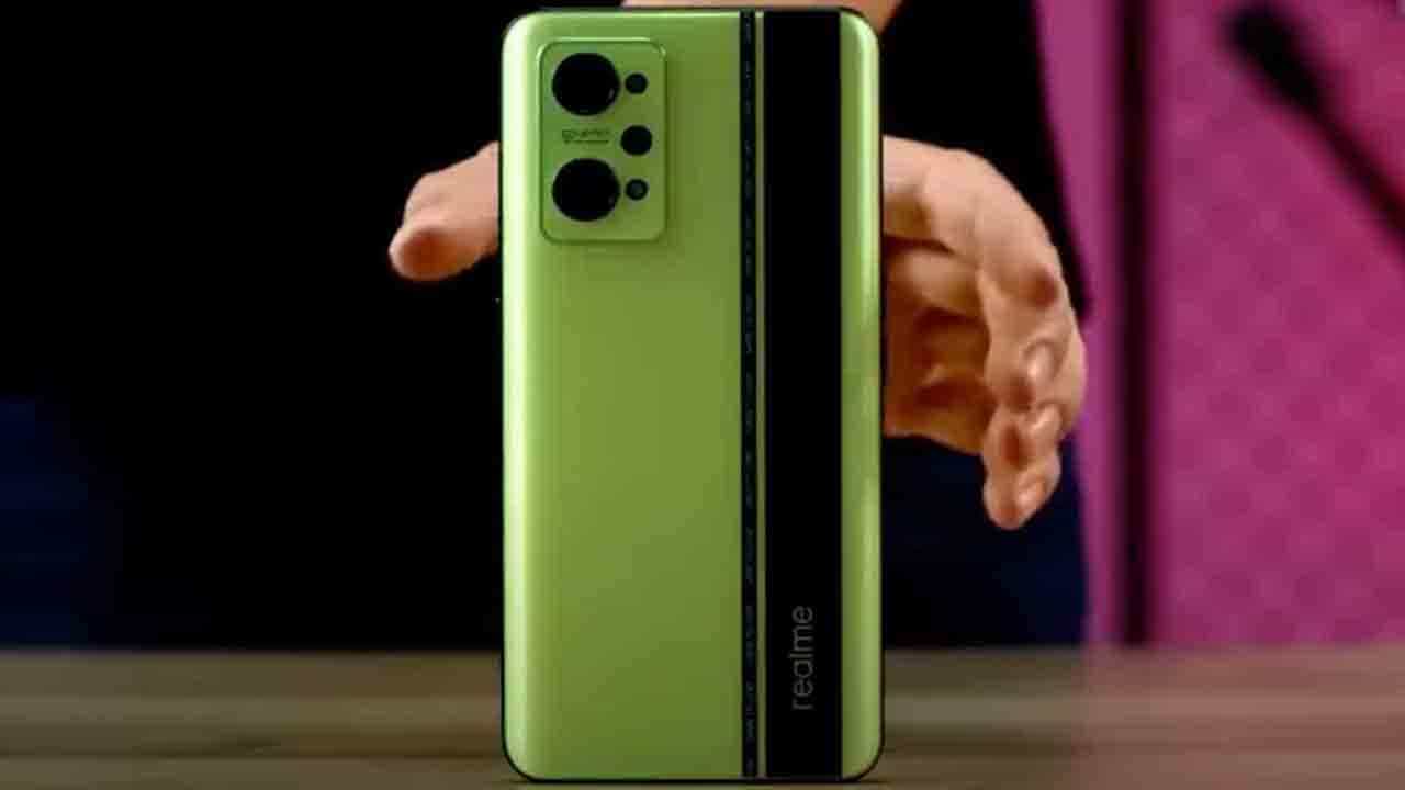 Realme GT Neo 2: রিয়েলমির 'গেমিং ফোকাসড' ফোনে রয়েছে বিশেষ কুলিং সিস্টেম Realme GT Neo 2: রিয়েলমির 'গেমিং ফোকাসড' ফোনে রয়েছে বিশেষ কুলিং সিস্টেম