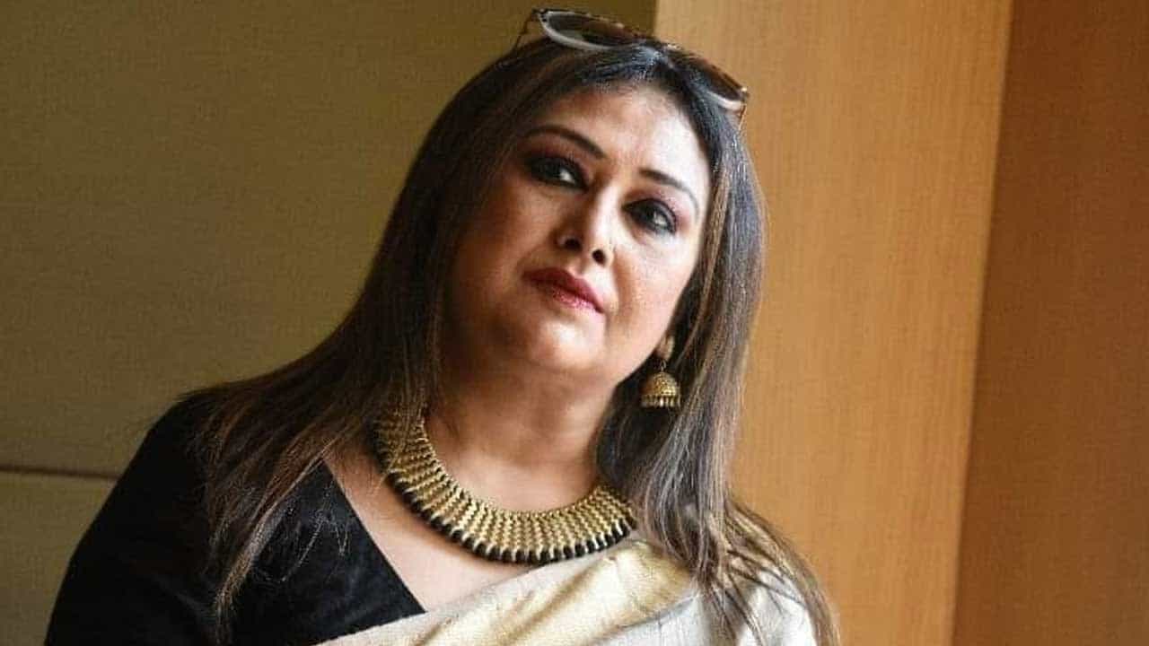 Riddhi Bandyopadhyay: মাকে হারালেন সঙ্গীতশিল্পী ঋদ্ধি বন্দ্যোপাধ্যায় Riddhi Bandyopadhyay: মাকে হারালেন সঙ্গীতশিল্পী ঋদ্ধি বন্দ্যোপাধ্যায়