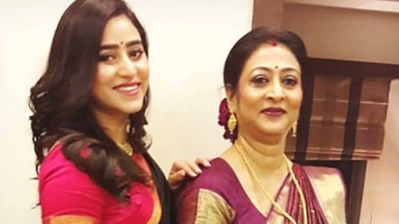 Ridhima Ghosh: মাকে হারিয়েছেন, ডটার্স ডে-তে মাকে যেন আরও বেশি মিস করছেন ঋদ্ধিমা