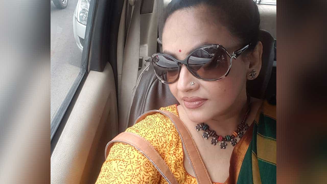 Sreelekha Mitra: বাবা দুম করে মরে গেল... এটা আমি মানতে পারছি না: শ্রীলেখা মিত্র Sreelekha Mitra: বাবা দুম করে মরে গেল... এটা আমি মানতে পারছি না: শ্রীলেখা মিত্র