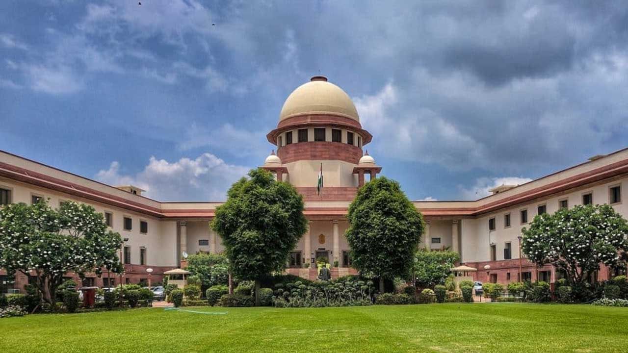 Supreme Court on Tripura: ইউএপিএ ধারায় অভিযুক্ত সাংবাদিক, আইনজীবীদের বিরুদ্ধে এখনই ব্যবস্থা নয়, ত্রিপুরা সরকারকে নির্দেশ সুপ্রিম কোর্টের