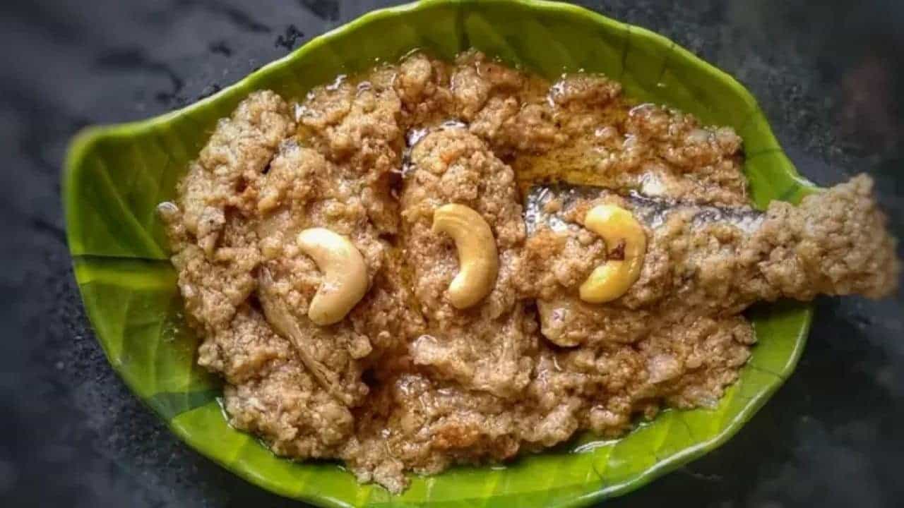 Recipe: চিকেন রেজালা তো অনেকেই বানিয়েছেন, কখনও ইলিশের কাজু রেজালা বাড়িতে বানিয়ে দেখেছেন? Recipe: চিকেন রেজালা তো অনেকেই বানিয়েছেন, কখনও ইলিশের কাজু রেজালা বাড়িতে বানিয়ে দেখেছেন?