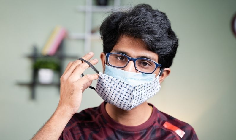 Masks for coronavirus: ভ্যাকসিন সম্পূর্ণ হলেও ডাবল মাস্কিং কী জরুরি? কী বলছেন বিশেষজ্ঞরা