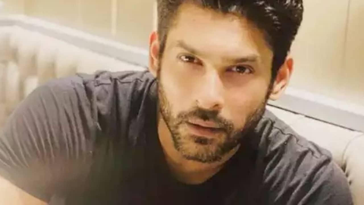 এবার থেকে কুনজরে বিশ্বাস করব..., সিদ্ধার্থের অকালমৃত্যু মানতেই পারছেন না ওঁরা!