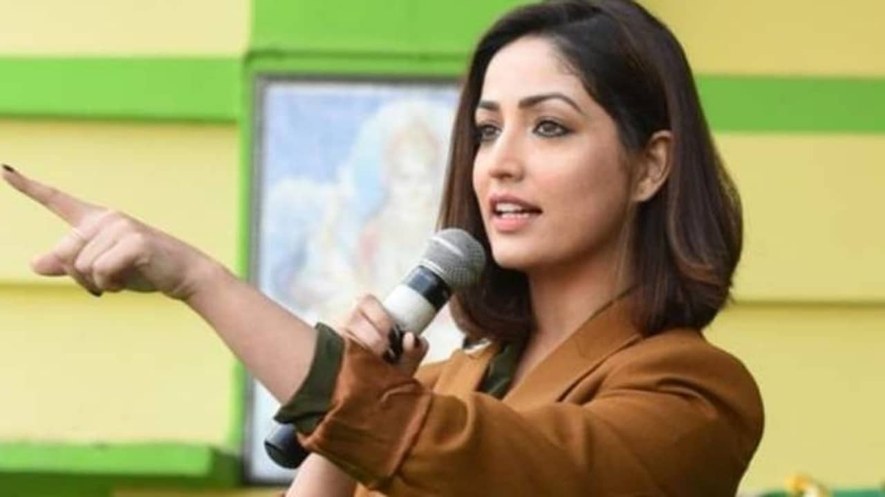 ভিডিয়ো: ফেয়ার অ্যান্ড লাভলি বলে ইয়ামিকে ডাকতেই রেগে গেলেন অভিনেত্রী