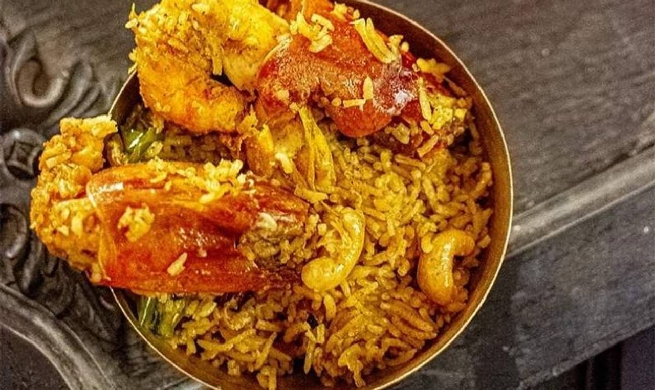 Recipe: পুজোর দিনে জমিয়ে রান্না করতে চান! মেনুতে রাখুন গলদা চিংড়ির পোলাও, রইল তার রেসিপি