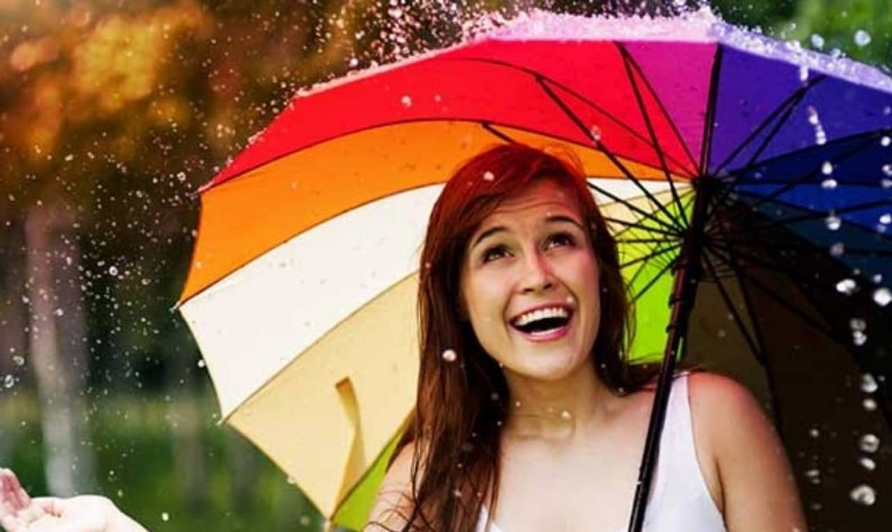 Monsoon Care:বর্ষায় ত্বকের যত্নে মেনে চলুন সঠিক ডায়েট! কী কী খাবেন আর খাবেন না, জেনে নিন