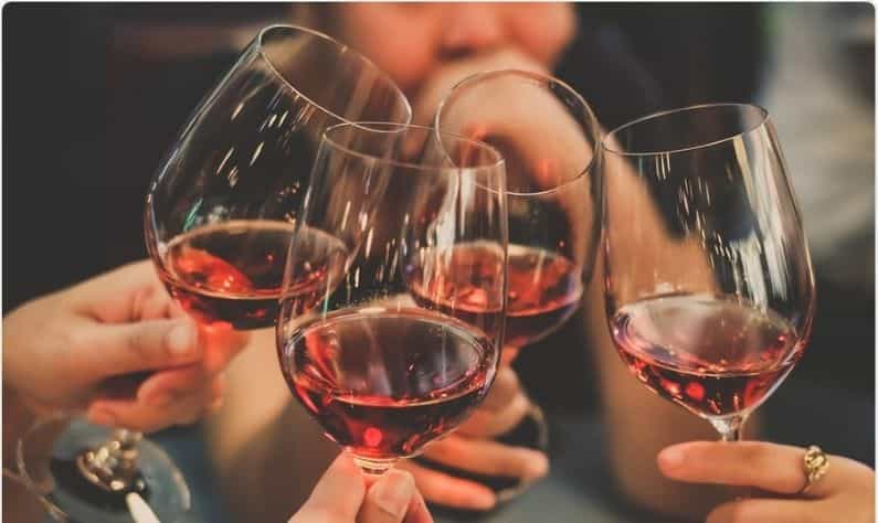 Benefits of Alcohol: মদ খাওয়া ভাল! ব্রেন স্ট্রোক ও ডায়াবেটিস রোধে অ্যালকোহলের রয়েছে অনেক গুণ!