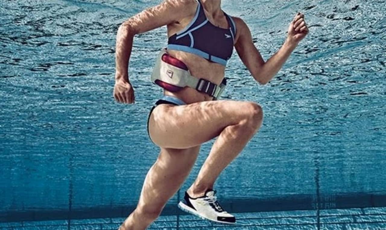 Weight Lose: পুজোর আগে মেদ ঝরিয়ে স্লিম হতে চান? ট্রাই করুন ডিপ ওয়াটার রানিং!