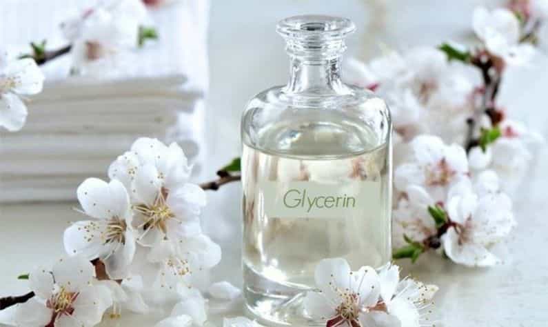 Skin benefits of glycerine: শুষ্ক শীতে ত্বকের পরিচর্চায় একাই একশো গ্লিসারিন! কিছু অজানা তথ্য, যা জানা অত্যন্ত জরুরি... Skin benefits of glycerine: শুষ্ক শীতে ত্বকের পরিচর্চায় একাই একশো গ্লিসারিন! কিছু অজানা তথ্য, যা জানা অত্যন্ত জরুরি...
