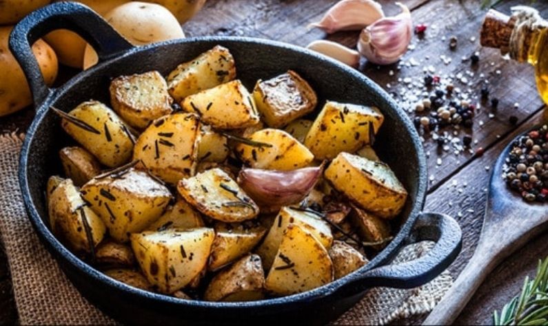 Potato Lover: আলুপ্রেমীদের জন্য দারুণ সুযোগ! আলুভাজা চাখলেই পাবেন ৫০ হাজার টাকার চাকরির অফার