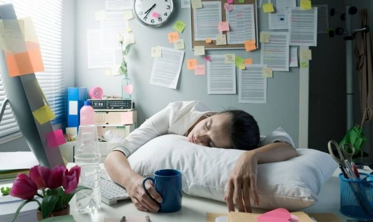 Power Nap: দিনের বেলায় পাওয়ার ন্যাপ নেওয়া স্বাস্থ্যের জন্য কতটা উপযুক্ত?