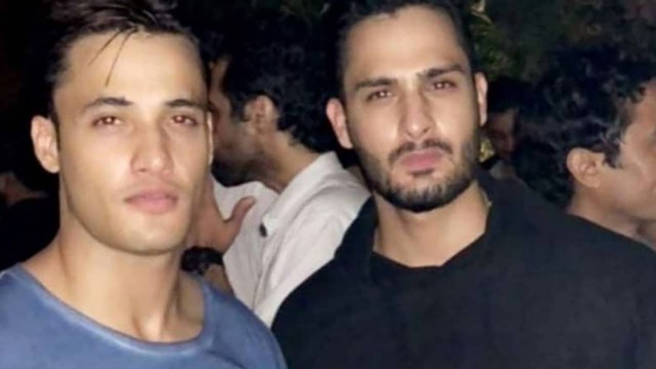 Bigg Boss 15: ভাই দ্বিতীয় হয়েছিলেন, বিগবসের নয়া সিজনের জন্য তৈরি হচ্ছেন উমর রিয়াজ